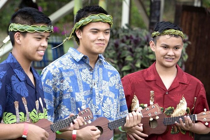 Aloha Kai Luau - The Polynesian Show at 7:00: High-Energy Dancing and Big Moments