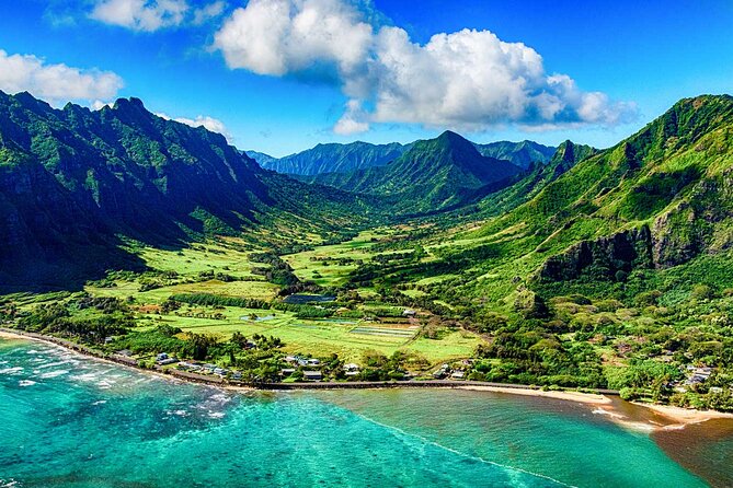 Aloha Lei Greeting on Arrival in Honolulu - Finding Your Greeter in Baggage Claim