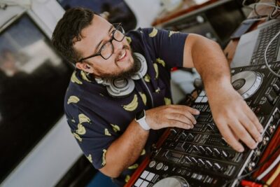 Bikini Bottom Public Party Dance Cruise + LIVE DJ - Live DJ Energy: When It Works, It’s the Whole Point