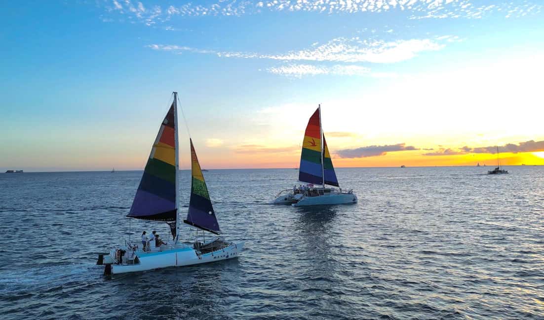 Board from Waikiki Beach: Scenic Sunset Sail on the Hāwea - Finding the boat fast: Duke Kahanamoku Statue to the Hāwea