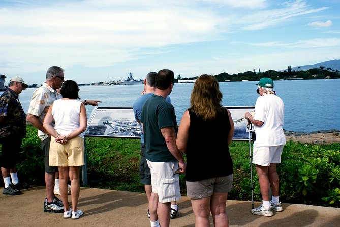 Chief's Official Pearl Harbor Self-Guided Multimedia Tour - USS Arizona Memorial: Sightlines, Boat Tickets, and Timing