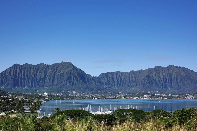 Custom Island Tour - for 4 to 5 people - up to 8 hours - Private tour of Oahu - The guides: local stories, pacing, and what to ask for