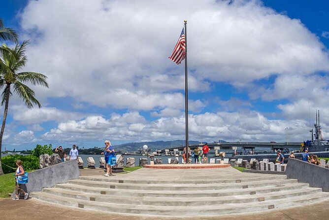 Deluxe Pearl Harbor, Arizona Memorial, and Visitor Center Tour - Remaining time at Pearl Harbor: museums and add-ons to plan for