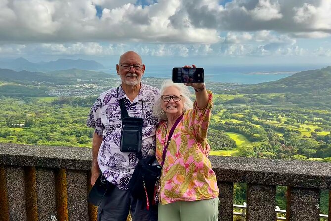 First Day Must: Oahu Sunrise & Circle Island Adventure - Kahuku Farms and the North Shore snack circuit