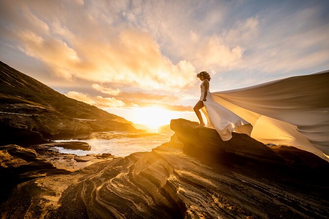 Flying Dress Photoshoot on Oahu - Posing help that matters (especially if you’ve never modeled)
