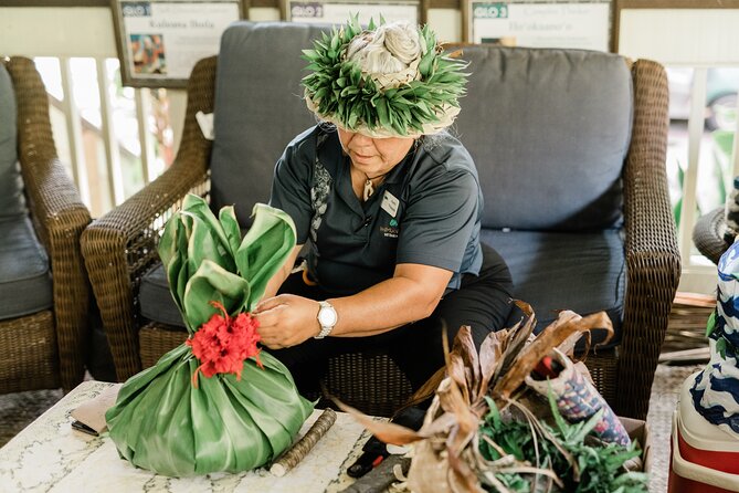 Go City: Oahu All-Inclusive Pass with over 45 Things To Do - Rainforest and Waterfalls: Manoa Falls, Waimea Valley, North Shore Trails