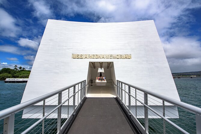 Grand Pearl Harbor and City Tour - Why this Pearl Harbor + city combo works early