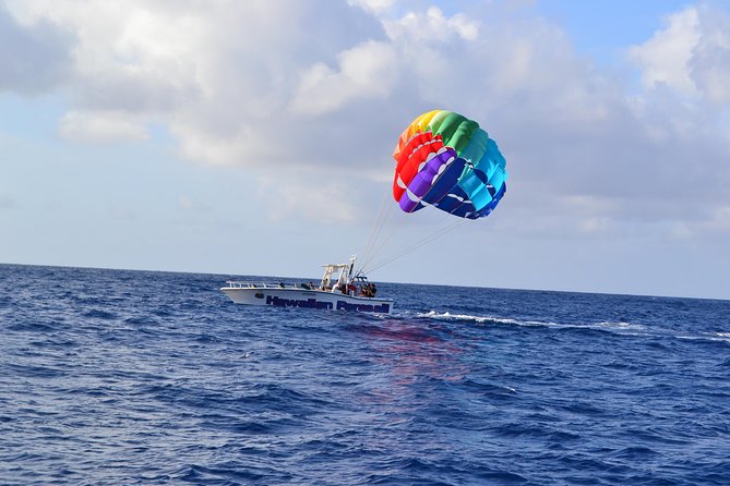 Hawaiian Parasail Since 1977 - Back on the Water: Relax, Reboard, and Enjoy the Finish