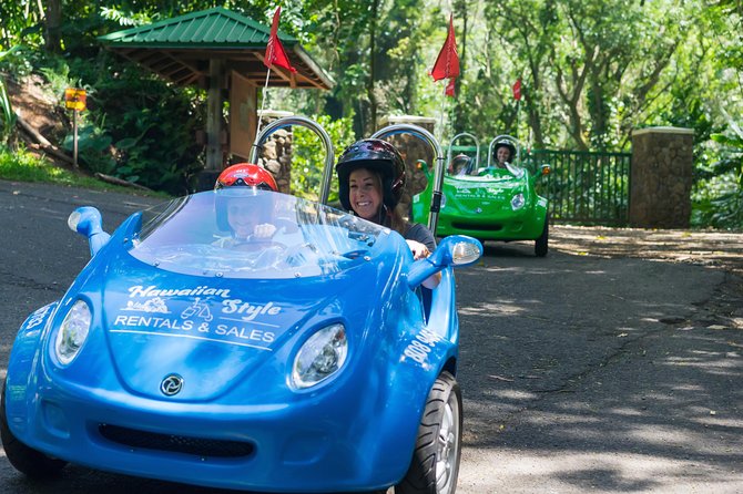 Hawaiian Style Scoot Coupe Rental for the Day - Where you can and can’t ride: the highway rules that shape your day