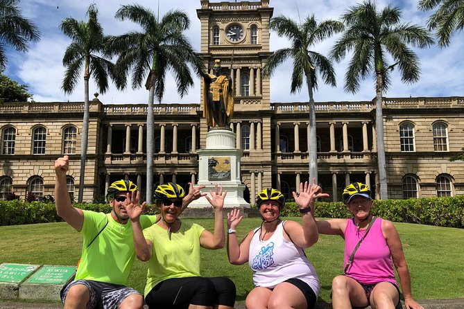 Historical Honolulu Bike Tour - Getting set up: bikes, helmets, and a ride pace that doesn’t tire you out