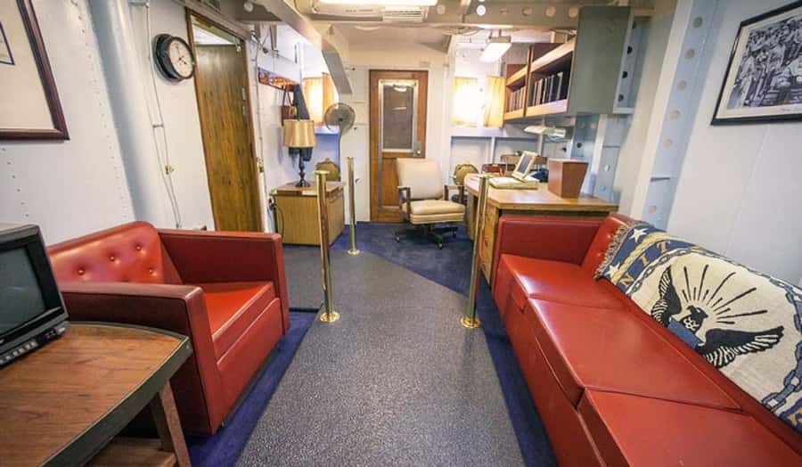 Honolulu: Battleship Missouri Memorial with Guide Option - The Surrender Deck experience: where the war’s end becomes real