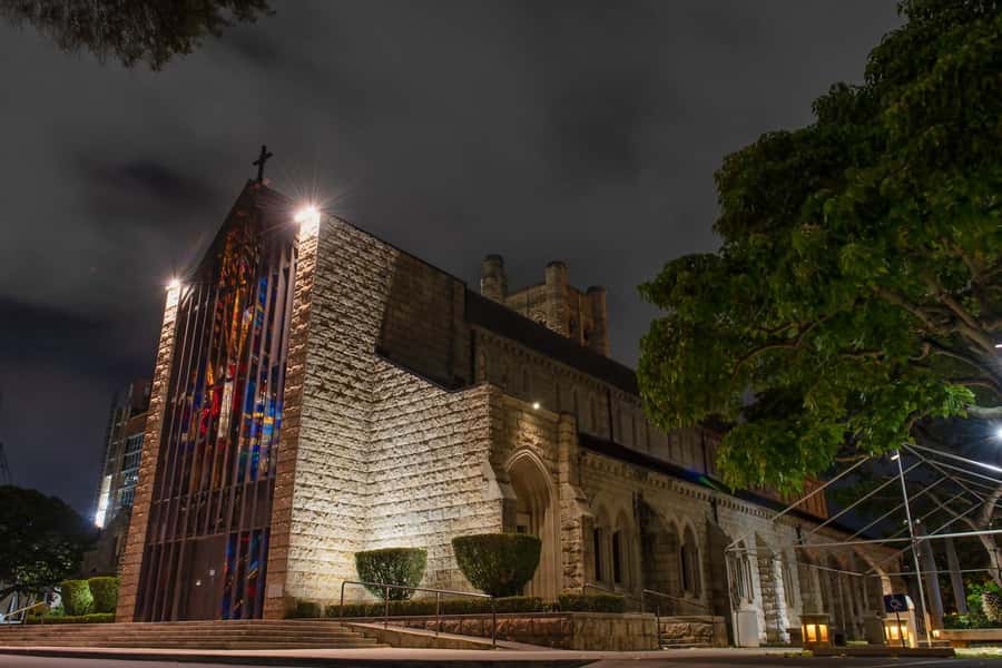 Honolulu Haunts: Ghosts and Spirits Walking Tour - Iolani Palace: monarchy drama meets the paranormal