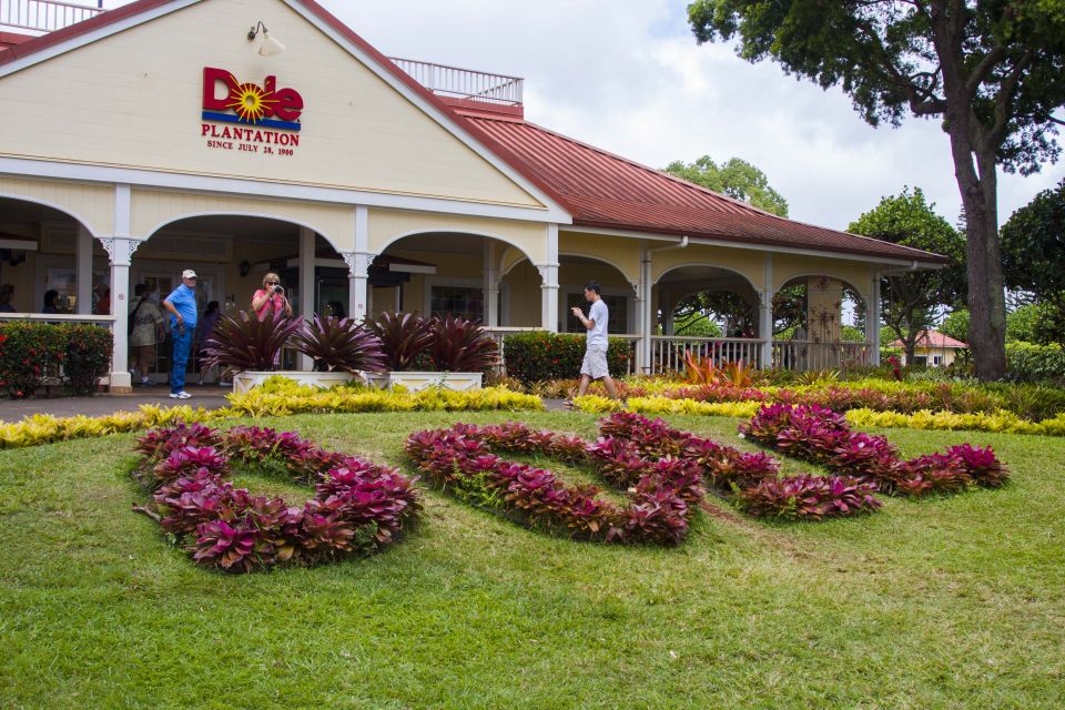 Honolulu: Oahu Island Highlights Tour with Multiple Stops - Hukilau Marketplace (Polynesian Cultural Center area) and Pounders