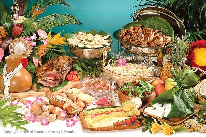 Honolulu: Pacific Star Sunset Dinner Cruise and Show - The show: contemporary entertainment, stage visibility, and photo reality