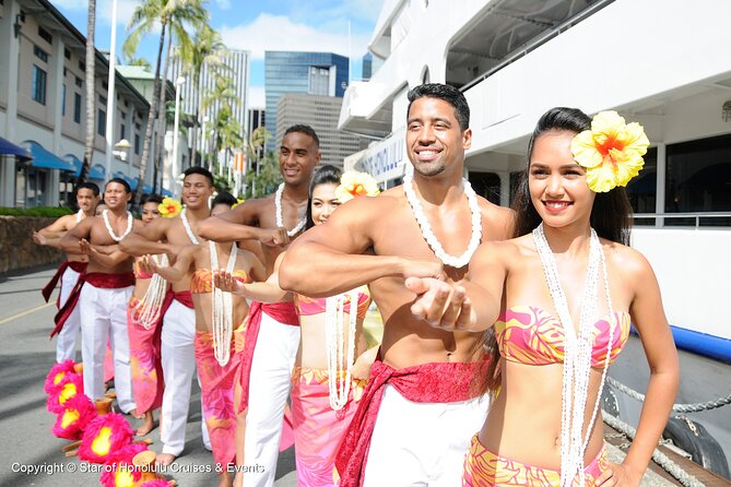 Honolulu: Pacific Star Sunset Dinner Cruise and Show - Sunset from the 60-foot panoramic decks: how to get the best light