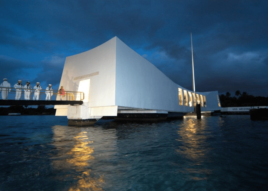 Honolulu: Pearl Harbor USS Arizona Memorial Tour - 4 hours with Waikiki pickup: how the day flows