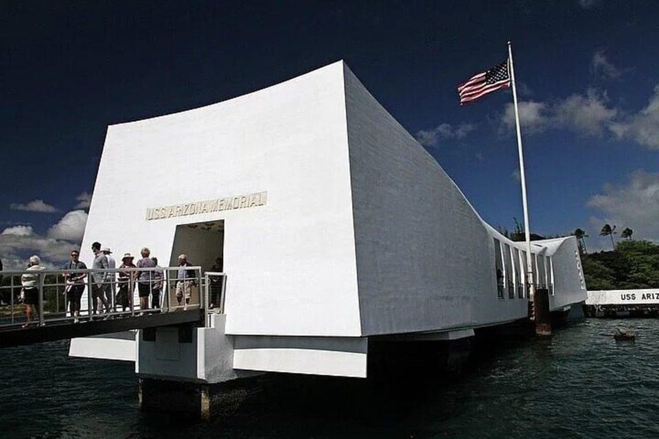 Honolulu: Pearl Harbor USS Arizona Memorial Tour - Weather reality check: plan for warm conditions