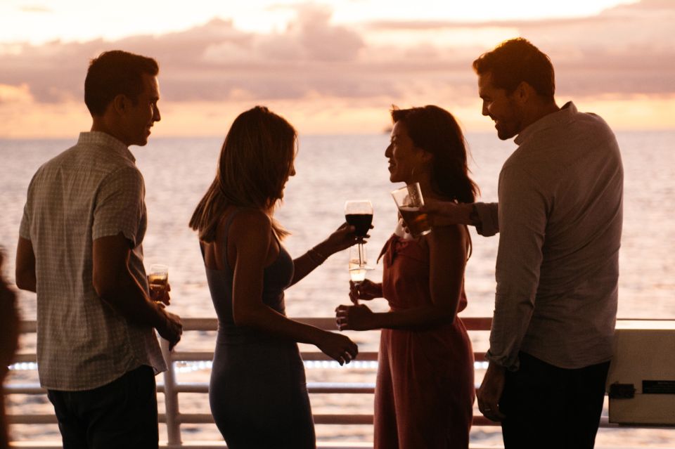 Honolulu: Waikiki Sunset and Cocktail Cruise - Sunset Viewing: Open-Air Breeze vs. AC Lounge (Use Both)