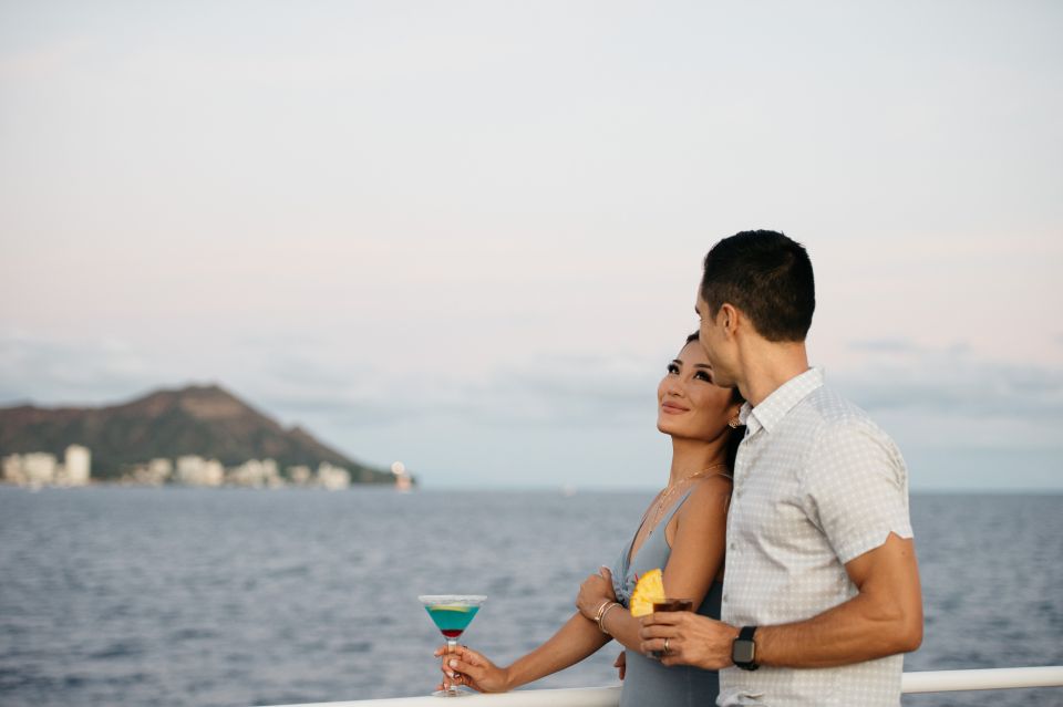 Honolulu: Waikiki Sunset and Cocktail Cruise - What the Boat Experience Feels Like When It’s Not Crowded