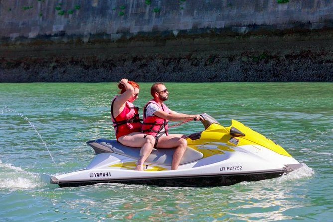 Jet Ski Ride Maunalua Bay. Tandem-2 people ride-price per person - Timing the Ride: When the Heat and Light Feel Right