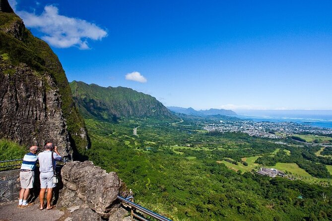 Oahu Circle Island Tour with Waimea Waterfall - Macadamia and Kona Tastings: Where This Tour Gets Truly Local
