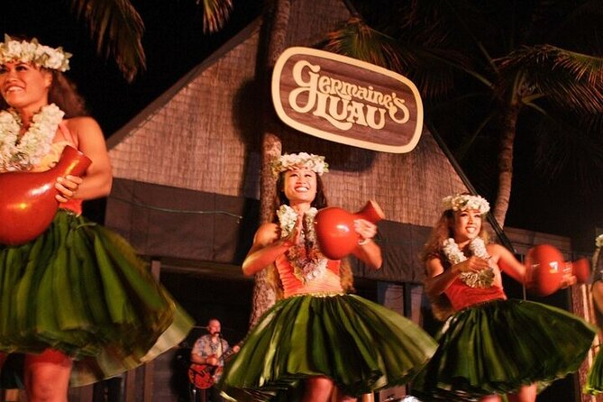 Oahu: Germaine's Luau - Outdoor Seating, Rain, and the Not-So-Glorious Bits