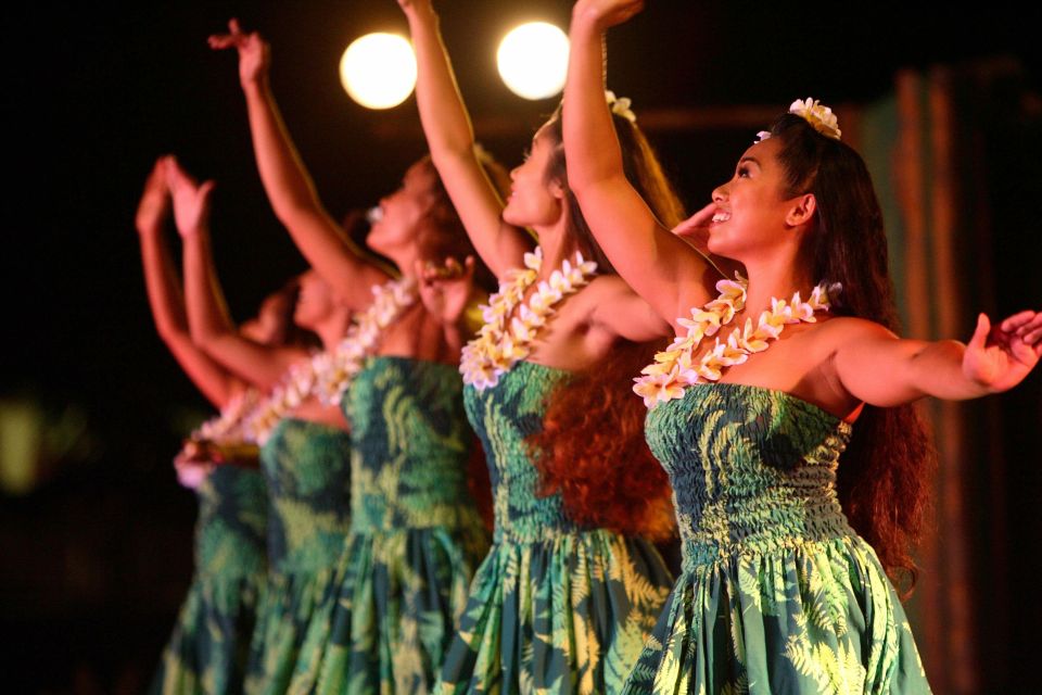 Oahu: Germaine's Traditional Luau Show & Buffet Dinner - What the Evening Feels Like: Staff Energy, Group Size, and Atmosphere