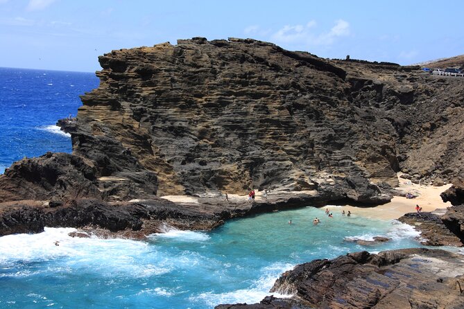 Oahu: Grand Tour Around Island 16 Locations plus Snorkeling - Snorkeling gear is included, but winter conditions change everything