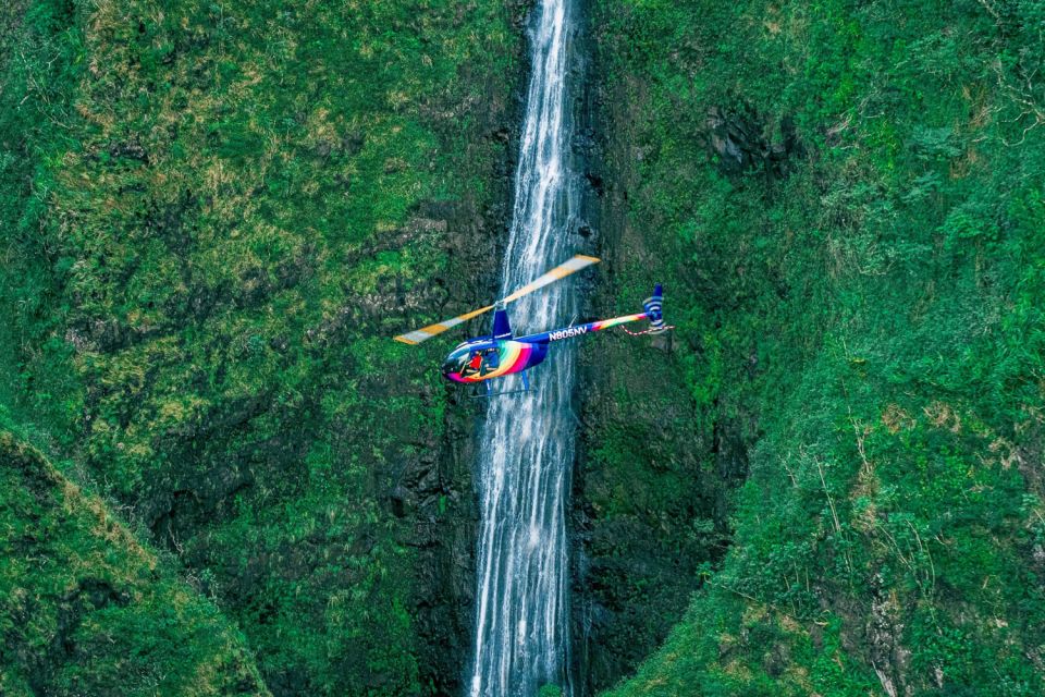 Oahu: Helicopter Tour with Doors On or Off - Honolulu Harbor and Aloha Tower: getting your bearings fast