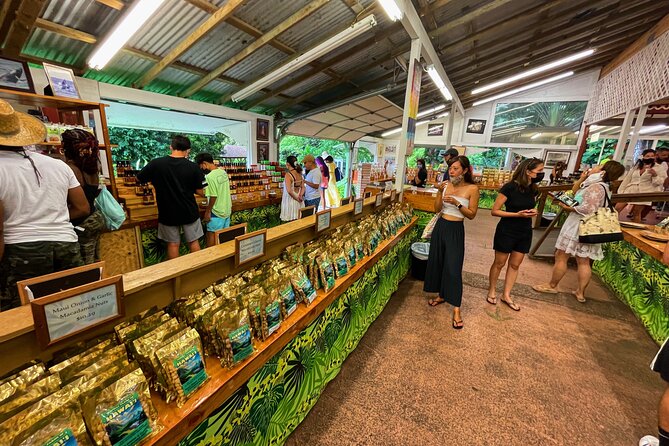 Oahu Island Experience feat the North Shore (Small Group Tour) - Mokoli’i Island at Kualoa Regional Park: A Photo Stop With Real Character