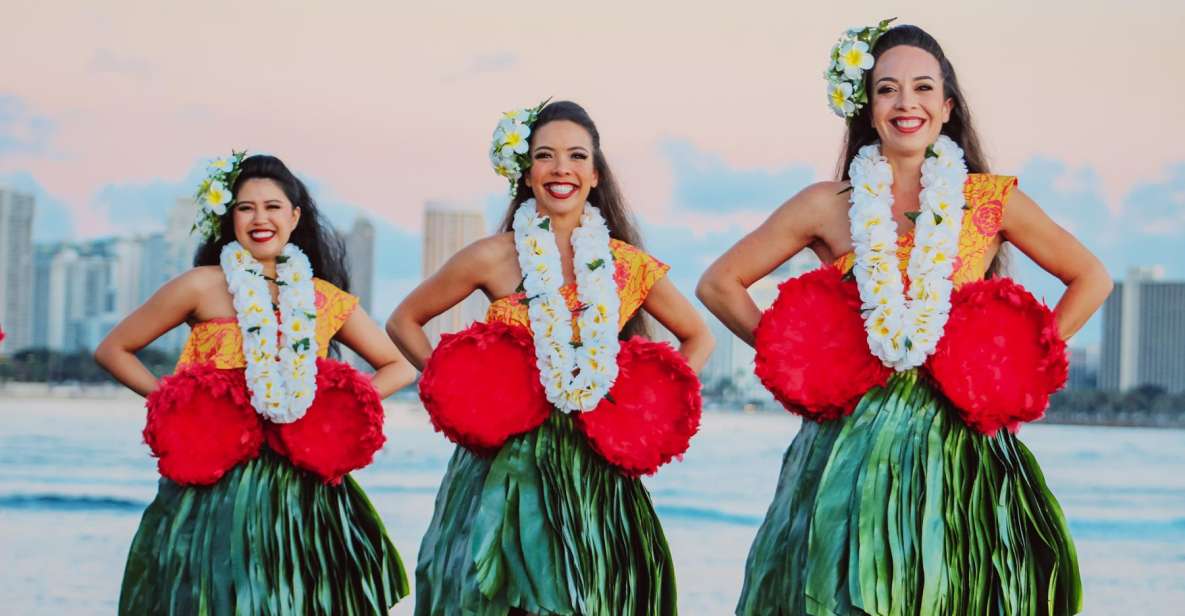 Oahu: Ka Moana Luau Dinner and Show at Aloha Tower - Pre-show culture stations: lei, hula, drums, and the coconut moments