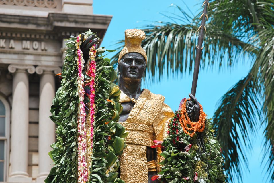 Oahu: Pearl Harbor, USS Arizona, and City Highlights Tour - Historic Honolulu Loop: Iolani Palace, Kamehameha, and Early Landmarks