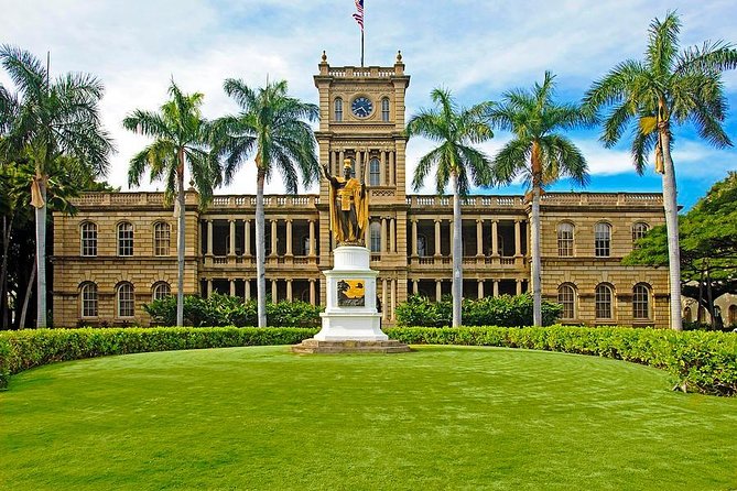 Oahu: Pearl Harbor USS Arizona Memorial & Battleship Missouri - Punchbowl Crater memorial: more than a drive-by stop