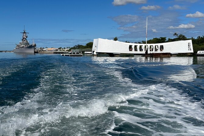 Oahu: Pearl Harbor USS Arizona Memorial Small Group Tour - Punchbowl National Memorial Cemetery: the view you remember