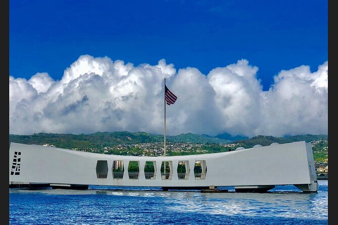 Oahu: Pearl Harbor USS Arizona Memorial Tour - Honolulu drive-past stops: Iolani Palace, Aloha Tower, and more