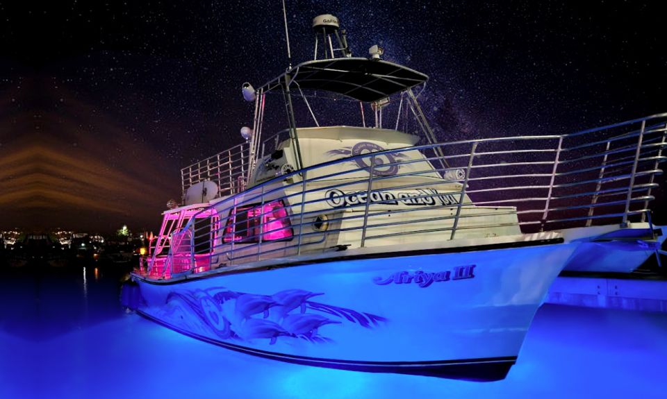 Oahu: Premium Waikiki Sunset Party Cruise with Live DJ - Pier D at Kewalo Basin: how boarding really feels
