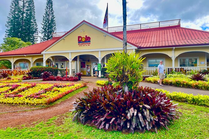 Oahu: Roundtrip Shuttle From Waikiki to Dole Plantation & Haleiwa - Dole Plantation at 9:30AM: gardens, maze time, and what costs extra