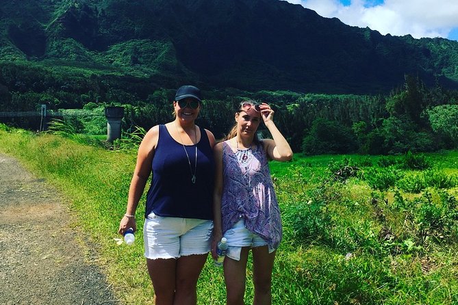 Oahu Uncovered: Full Island Tour with a Local Guide - Mokoli’i Island to Shark’s Cove: sea birds, lava rock, and sea turtles