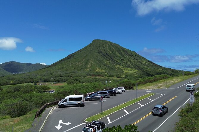 Oahu's Stunning Views: Half-Day Scenic Tour with 7 Lookouts - Kahala to Hawaii’s “Movie-Poster” Coast: Big Estates, Big Atmosphere