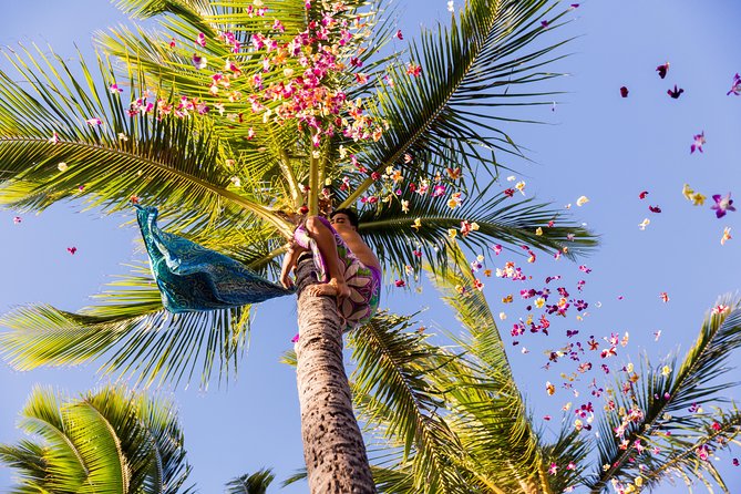 Paradise Cove Luau - Your Pre-Show Moment: Mai Tai, Lei Greeting, and Island Games