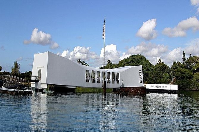 Pearl Harbor, Dole Plantation, and Polynesian Center from Kauai - Price and logistics: what $479.99 really buys you