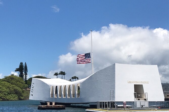 Pearl Harbor [Early Access], USS Arizona & Historic Honolulu Tour - Early pickup at 6:30am: why timing is everything here
