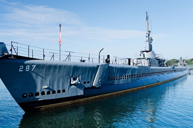 Pearl Harbor [Early Access], USS Arizona & Historic Honolulu Tour - Downtown Honolulu: the monarchy-to-memory loop that keeps it human