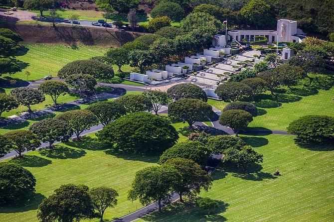 Pearl Harbor, National Memorial Cemetery and Honolulu City Tour - Quick hits: what makes this tour worth your time