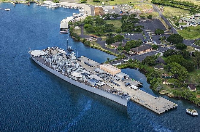 Pearl Harbor, National Memorial Cemetery and Honolulu City Tour - The Pearl Harbor no-bag policy: pack light or pay the price