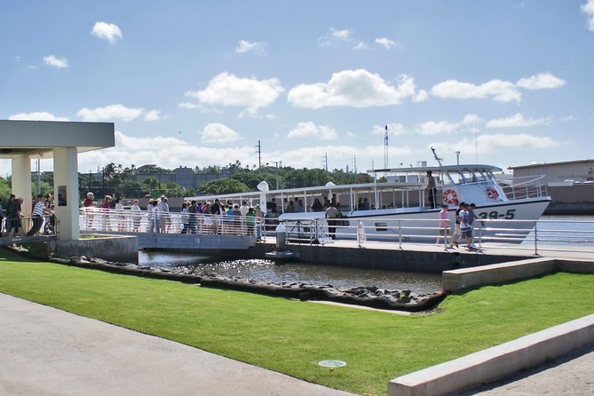 Pearl Harbor Official Deluxe Multimedia and VR Tour Combo - Navigation and tech: how to make the day feel simple