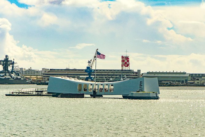 Pearl Harbor: USS Arizona Memorial & USS Missouri Battleship Tour from Waikiki - Visitor Center first: why that documentary changes the whole experience