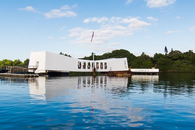 Pearl Harbor & USS Arizona Small-Group Tour [Early Access] - Ala Moana Mall area and the end of your day in Waikiki