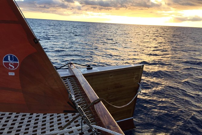 Polynesian Canoe Sunset Sail - What you eat onboard: light “dinner,” standout dessert, and simple drinks