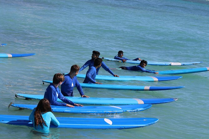 Private Surf Lessons in Honolulu - Meeting point at 150 Kapahulu Ave: plan for an easy start